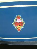Traditional Style Vinyl Lettering for Narrowboats Traditional style vinyl canal roses in an oval
